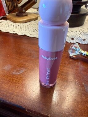 Ruby Rose The Velvet Liquid Lipstick - Soft Pink